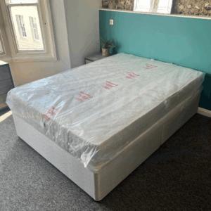 Picture of a 4'6 Standard Double local discretionary social fund voucher divan base.