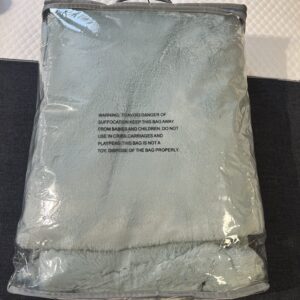 Picture of a Malini Cacoon Mint 150x200 Throw.