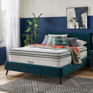 Lifestyle image of the new Silentnight UltraGel 3000 Box Top mattress.